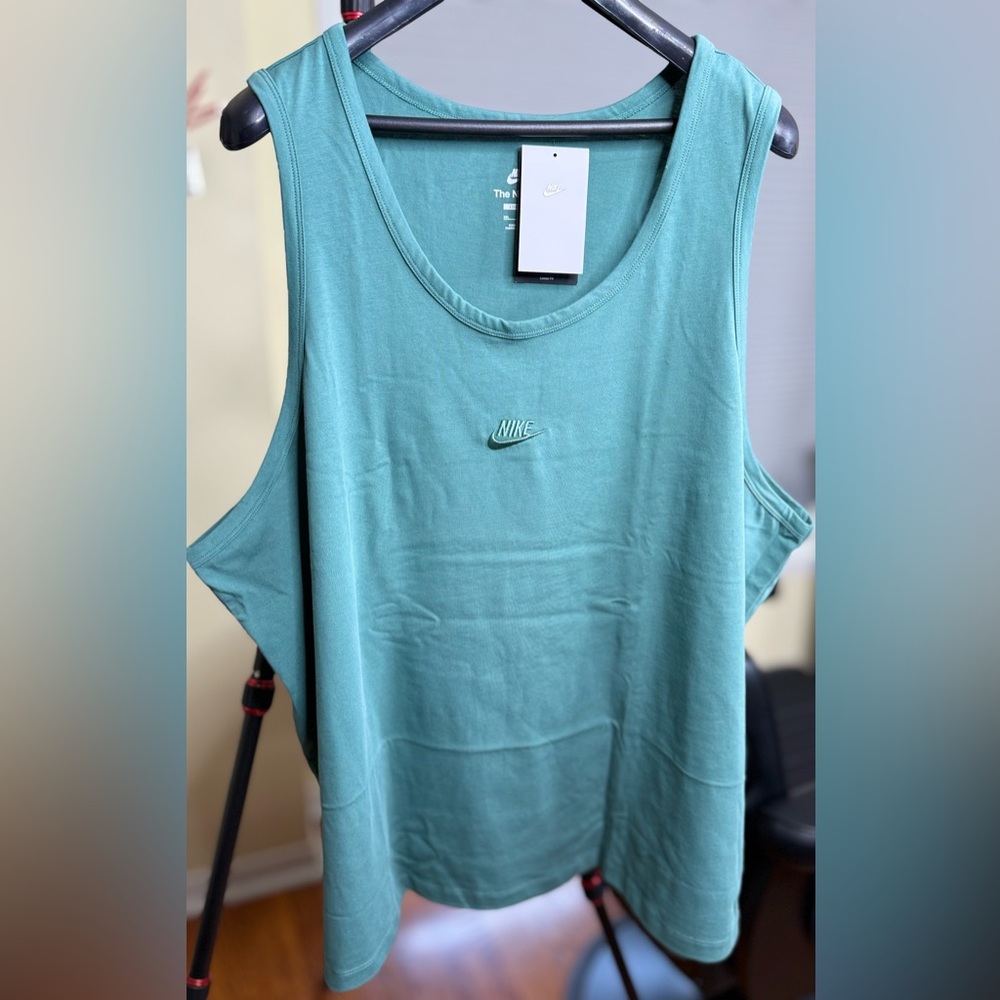 Nike Men’s Tank Top Teal Green Brand New
